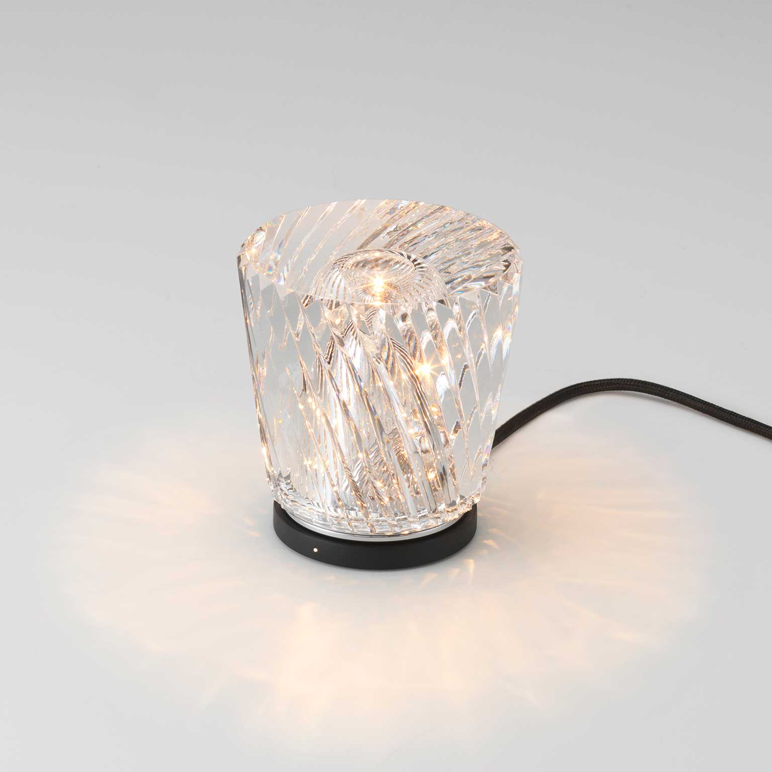 Ambientec （アンビエンテック）Xtal Becrux コードレステーブルランプ