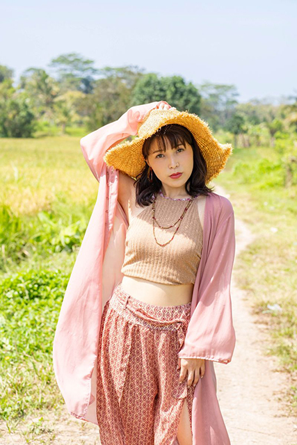 新田恵海、デジタル限定写真集の配信を記念したオンライントークショー