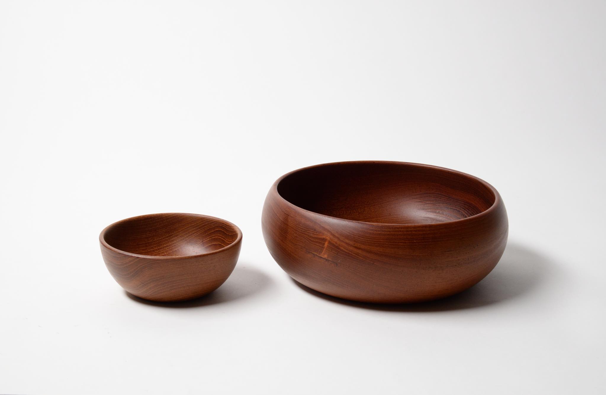 Kay Bojesen set of KB-wood bowls in different sizes｜Luca