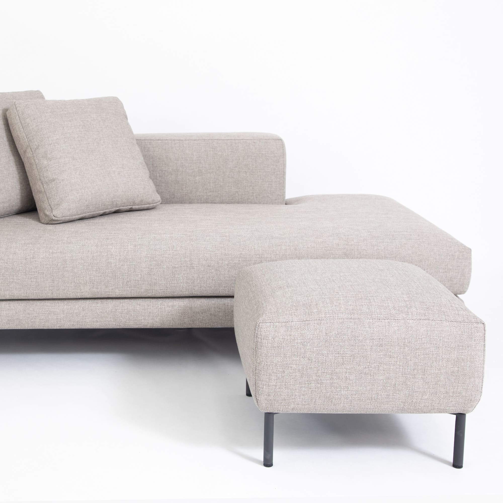 Decibel Standard オットマン」 製品詳細ページ | 国産ソファブランド