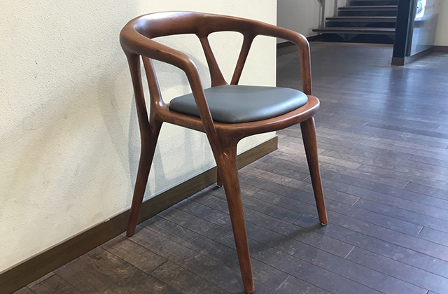 曲線が美しい、北欧ヴィンテージ風チェア | NOCEノーチェ 家具