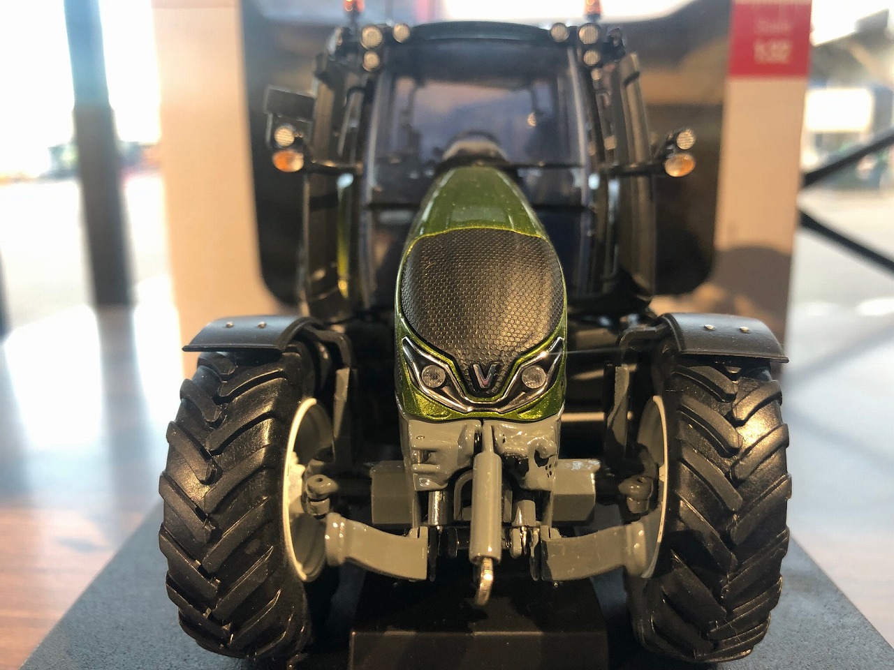 バルトラ G135 オリーブグリーン 1/32 スケールモデル | 【公式サイト