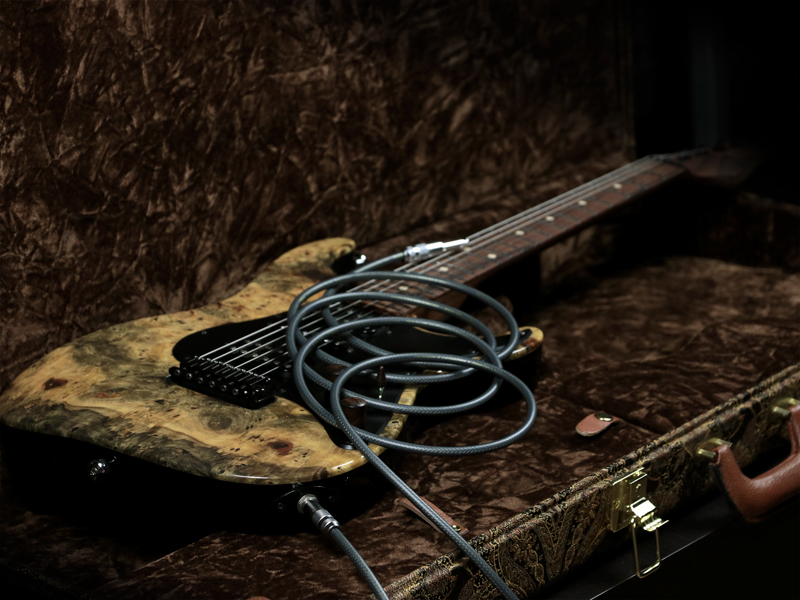 Ecstasy Cable - NEO created by OYAIDE Elec.Instrument Cables | NEO