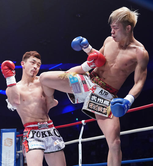 不可思ボコ殴りKO勝ち「来年はK1ベルトとる」 - 格闘技写真