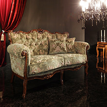 エレガントなクラシックデザインが美しい 金華山ソファ 3人掛けの詳細