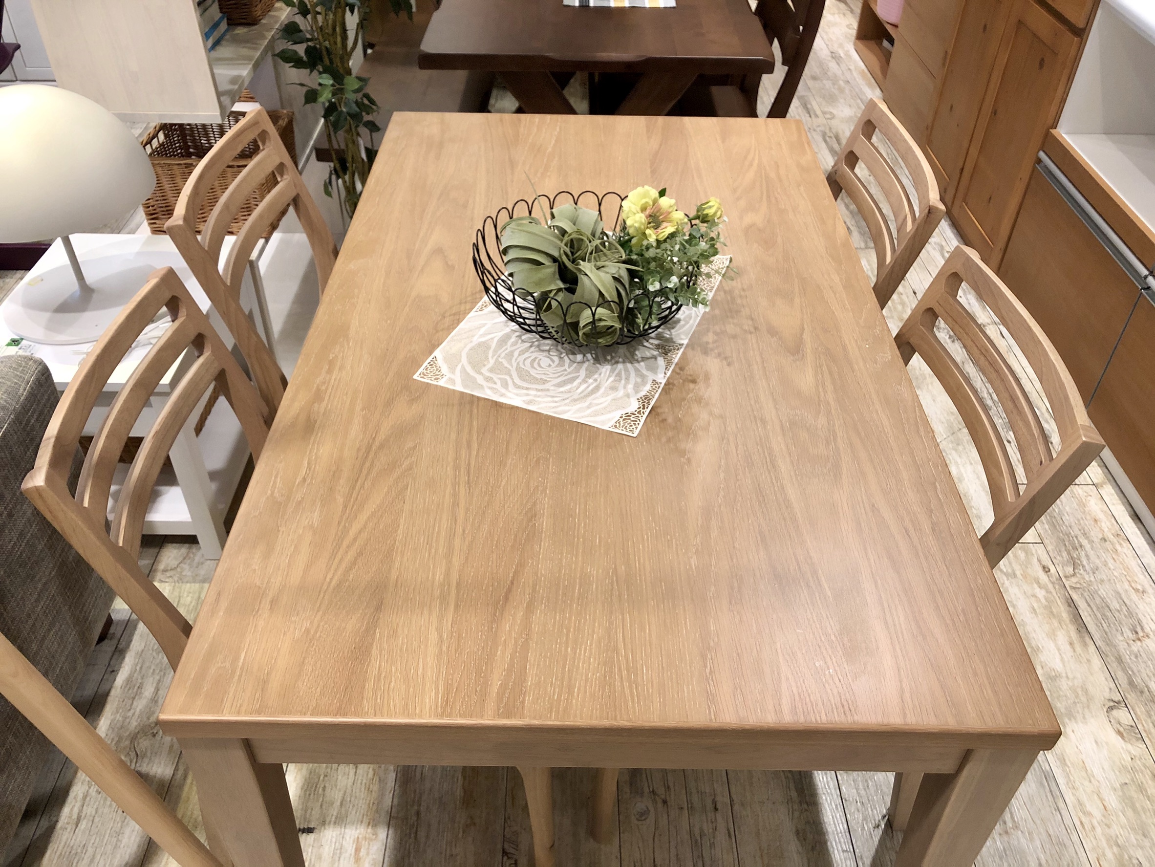 モデルルーム展示品】 シギヤマ家具 ダイニングテーブル チェア4脚