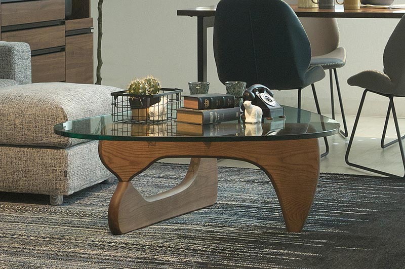 モダンな雰囲気のリビングダイニング