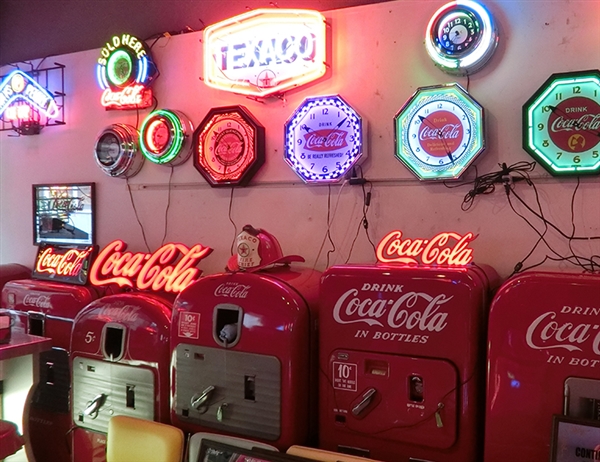 コカ・コーラのライセンスを持つ「ペニージャパン」に注目 | 電子