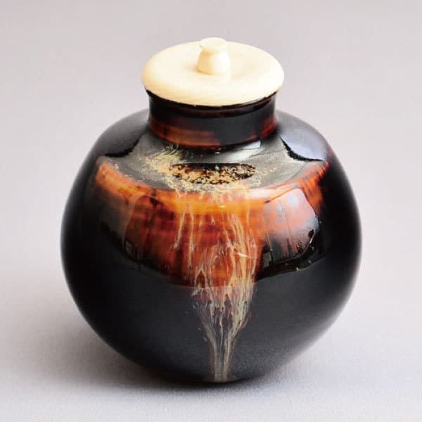 桶谷定一 作 丸壺茶入(正絹仕覆・本象牙蓋) of 茶の湯 墨東清友館