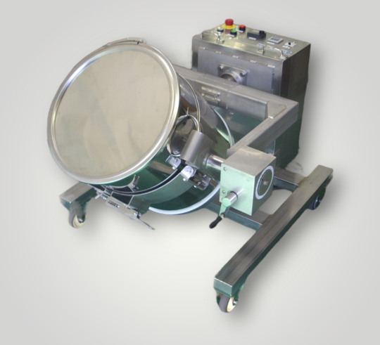 粉体混合機「タンブラーミキサー」 | 株式会社セイワ技研