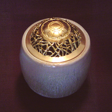 家紋の香炉】萩焼窯元泉流山オンラインショップ