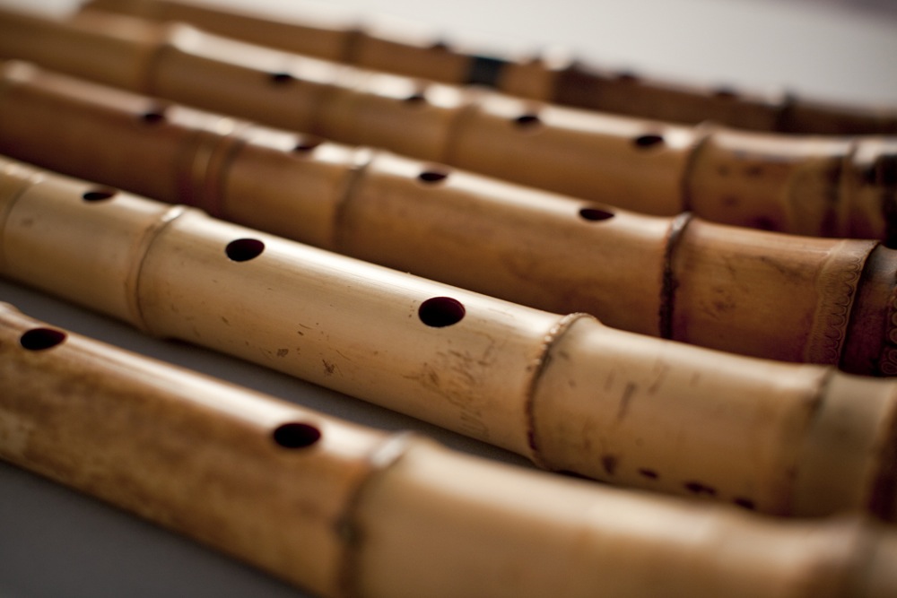 229 黒い尺八 ニ尺管 五音孔 三角形開口部 229 黒い尺八 ニ尺管 五音孔