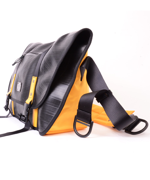 デザイナーズメッセンジャーバッグ｜製品紹介｜バッグブランド【SEAL