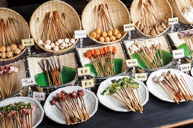 好きな素材を好きなだけ、自分で揚げて楽しむ「天串バイキング」が人気