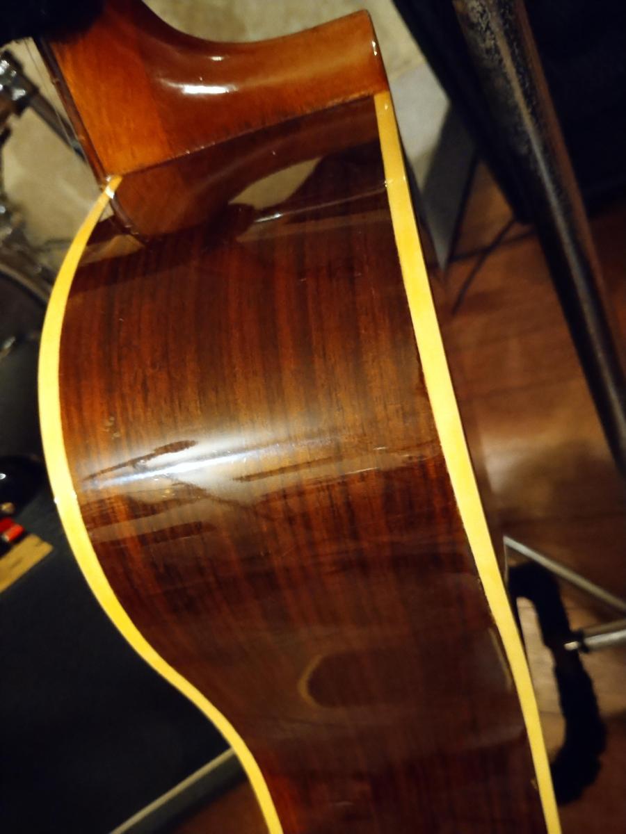 中島みゆきも使っていた？モーリスギター創業期の1969年製W-23 - 富山