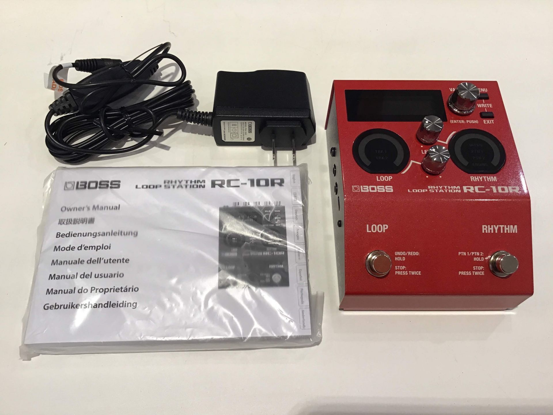 BOSS RC-10R」噂のループステーションの新機種を最速レビュー！｜島村