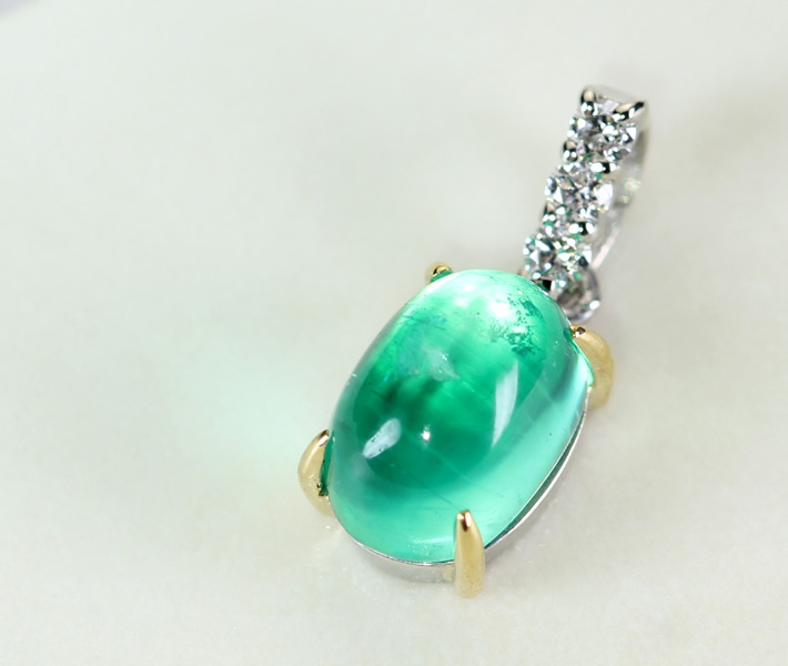HANDMADE】PT900/K18 エメラルド キャッツアイ 1.6ct ペンダントトップ