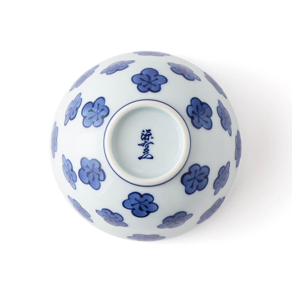 染付梅散し 飯碗 ｜ 有田焼の源右衛門窯公式オンラインショップ