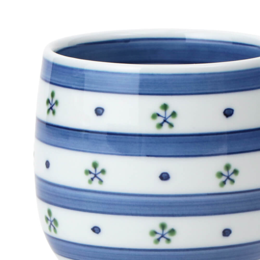 染錦帯梅小紋 湯呑 ｜ 有田焼の源右衛門窯公式オンラインショップ