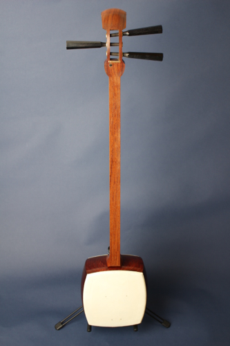 三味線 体格に合った三味線 (短棹-中棹花梨)