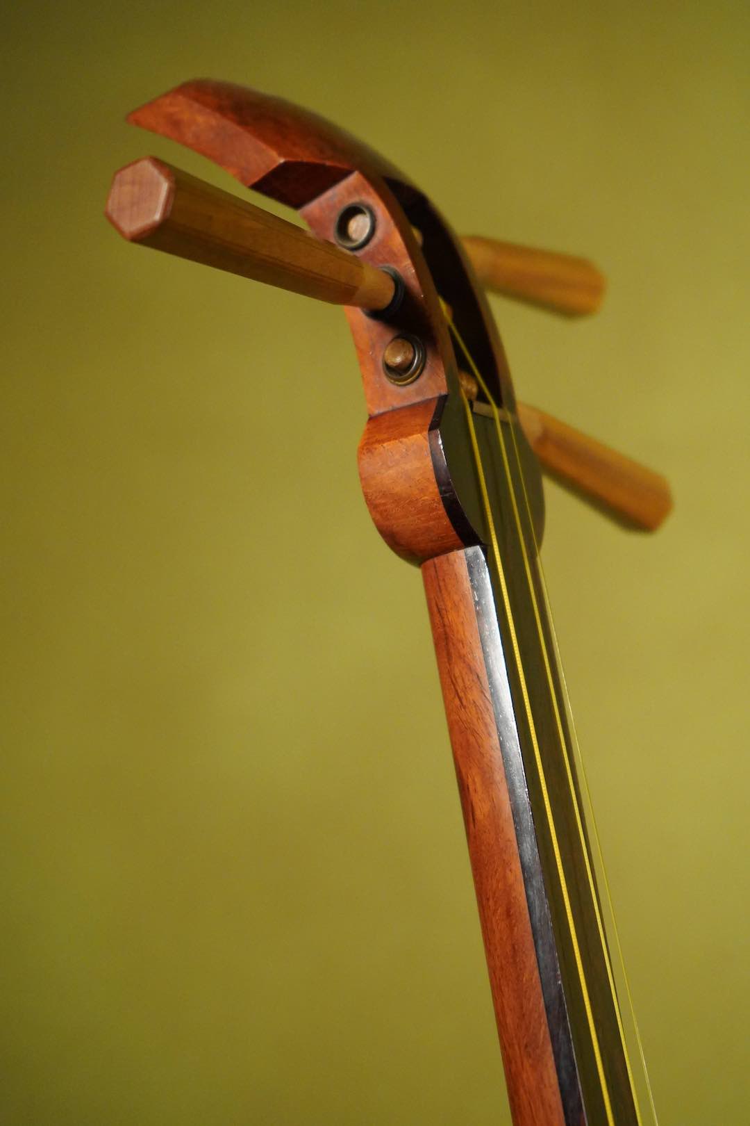 三味線 （1）情緒まで届く(細棹 明治時代の三味線)