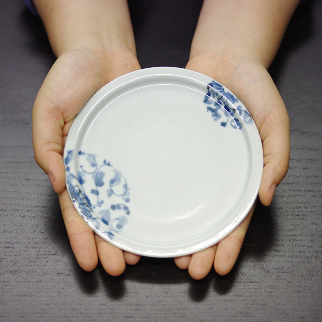 有田焼 菊唐草 5寸天平皿 14.5cm アリタポーセリンラボの通販