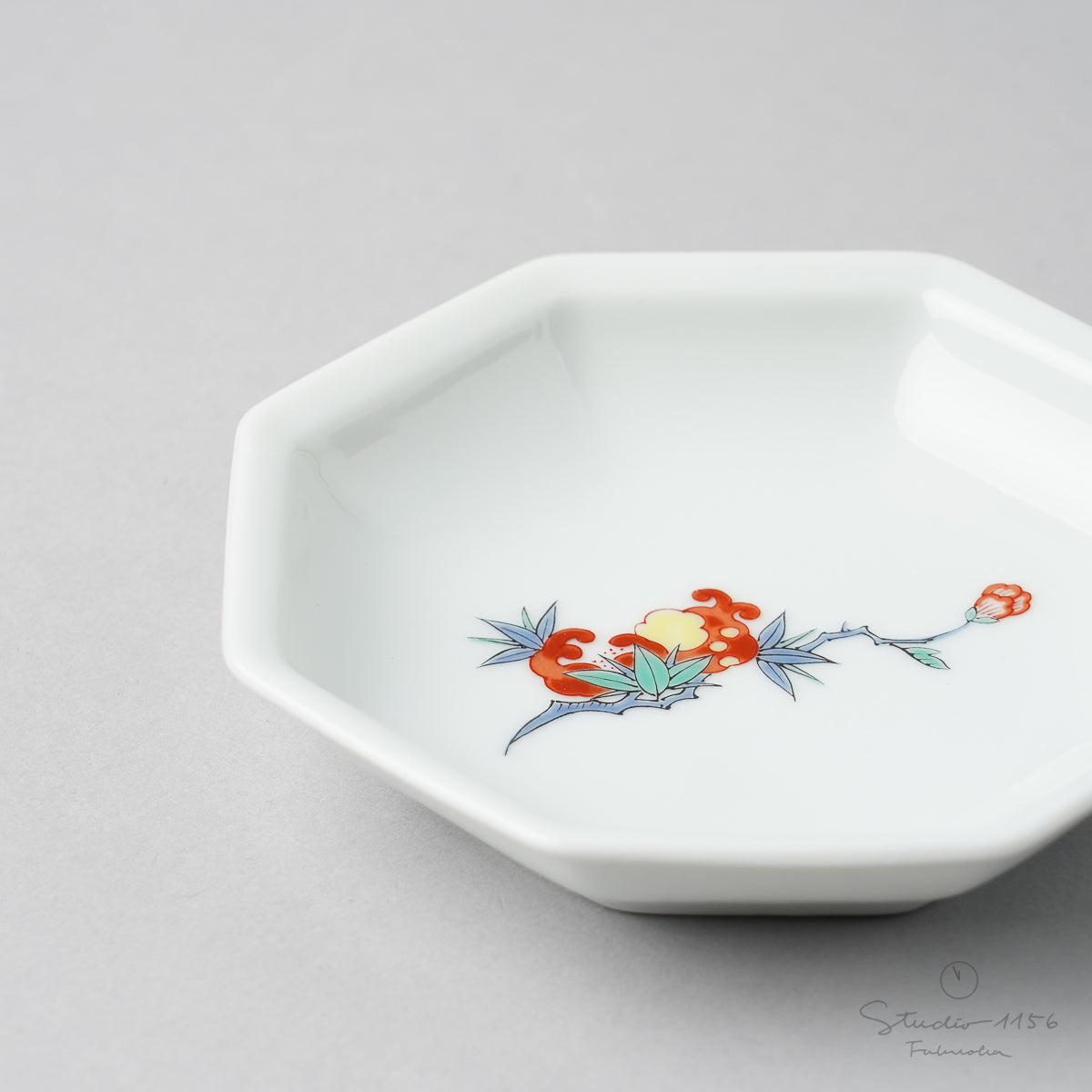 有田焼 柿右エ門写 八角小皿 10cm 親和伯父山窯の通販｜Studio1156