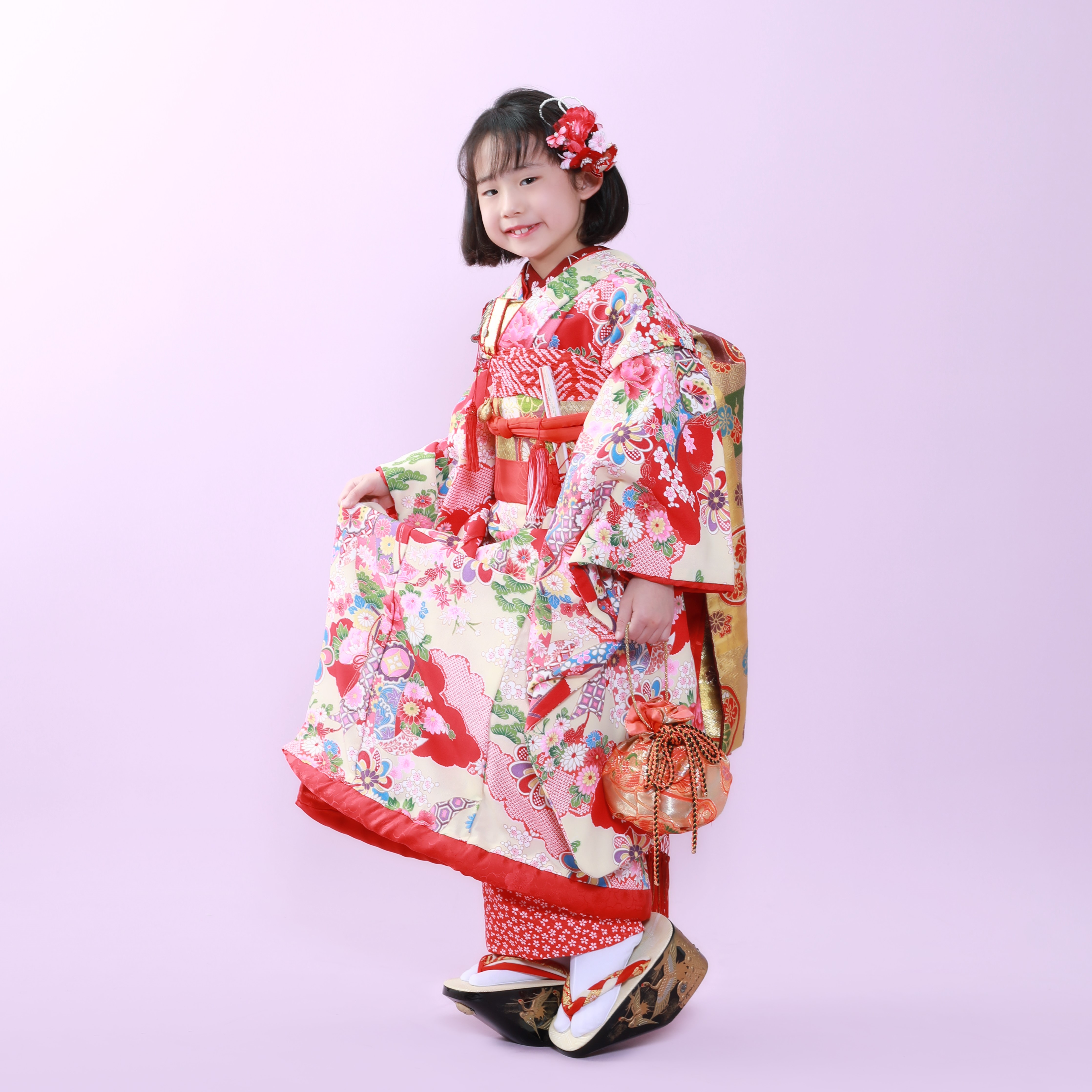 上尾店で七歳の七五三前撮り撮影で大人気の衣裳「舞妓（まいこ）着物