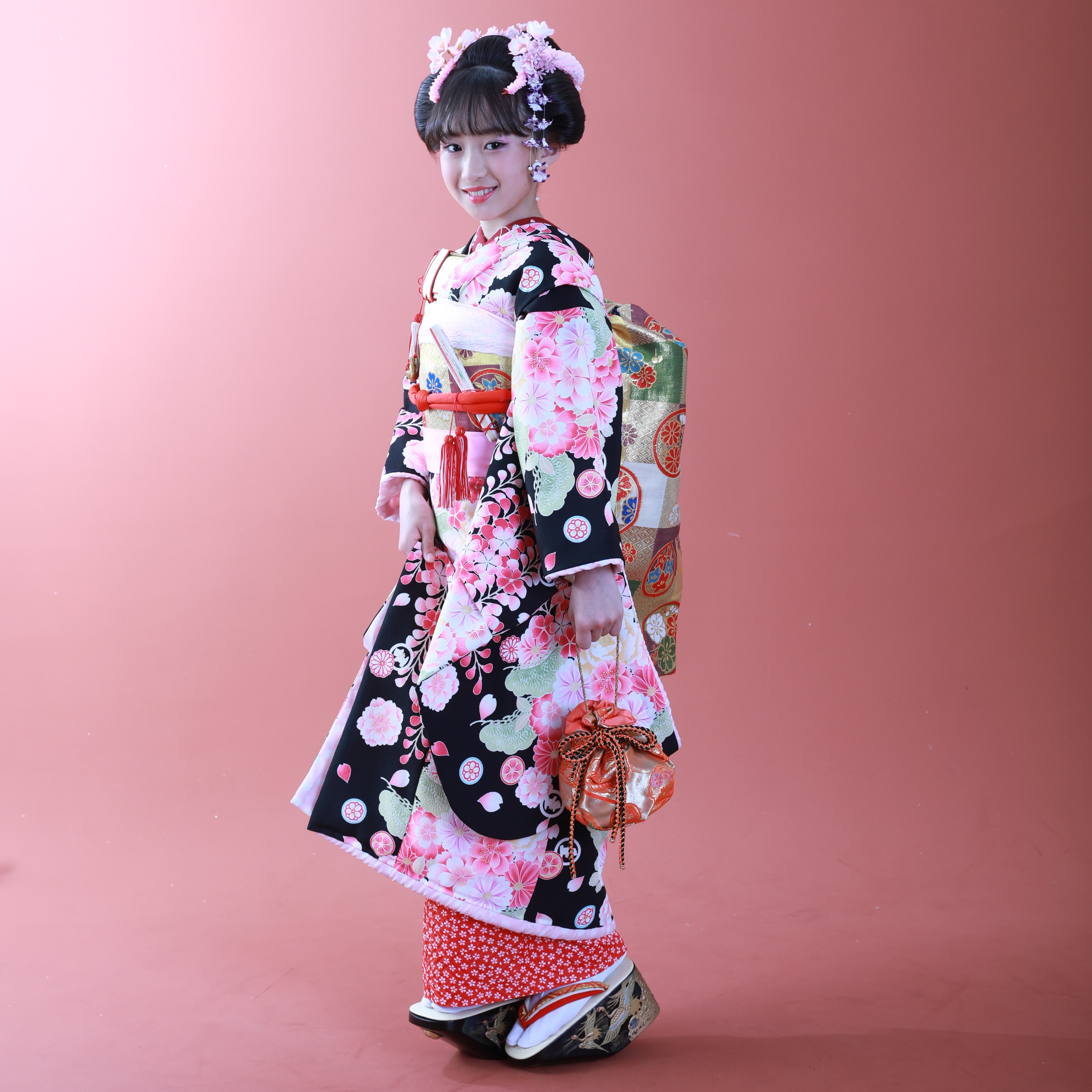 上尾店で七歳の七五三前撮り撮影で大人気の衣裳「舞妓（まいこ）着物