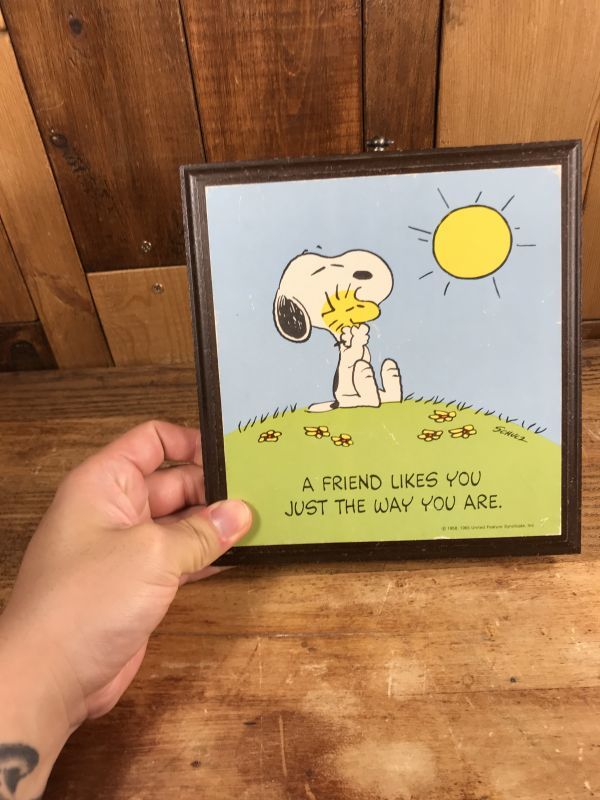 Hallmark Peanuts Snoopy “A Friend” Wall Plaque スヌーピー