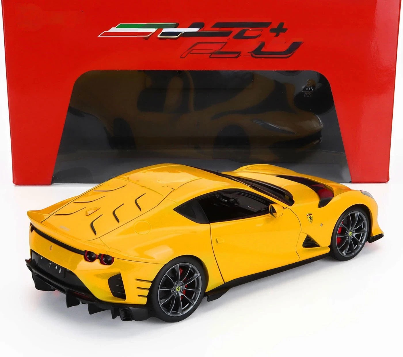 Bburago 2021 Ferrari 812 Competizione Giallo Modena (Yellow) 1:18