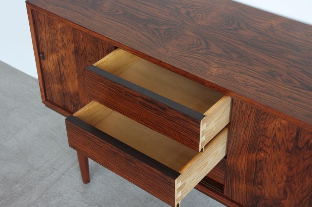 北欧ビンテージ家具/デンマーク製/サイドボード/ローズウッド