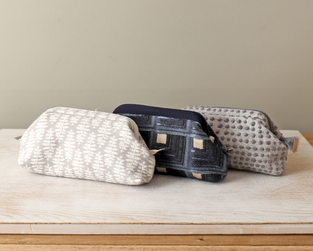 ☆SOLITAIRE Charcoal ワイヤー口金ポーチキット [M便 1/1]の通販