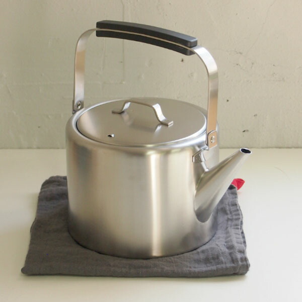 工房アイザワ ブラックピーマン 200Vストレートケトル 2.0L サテン