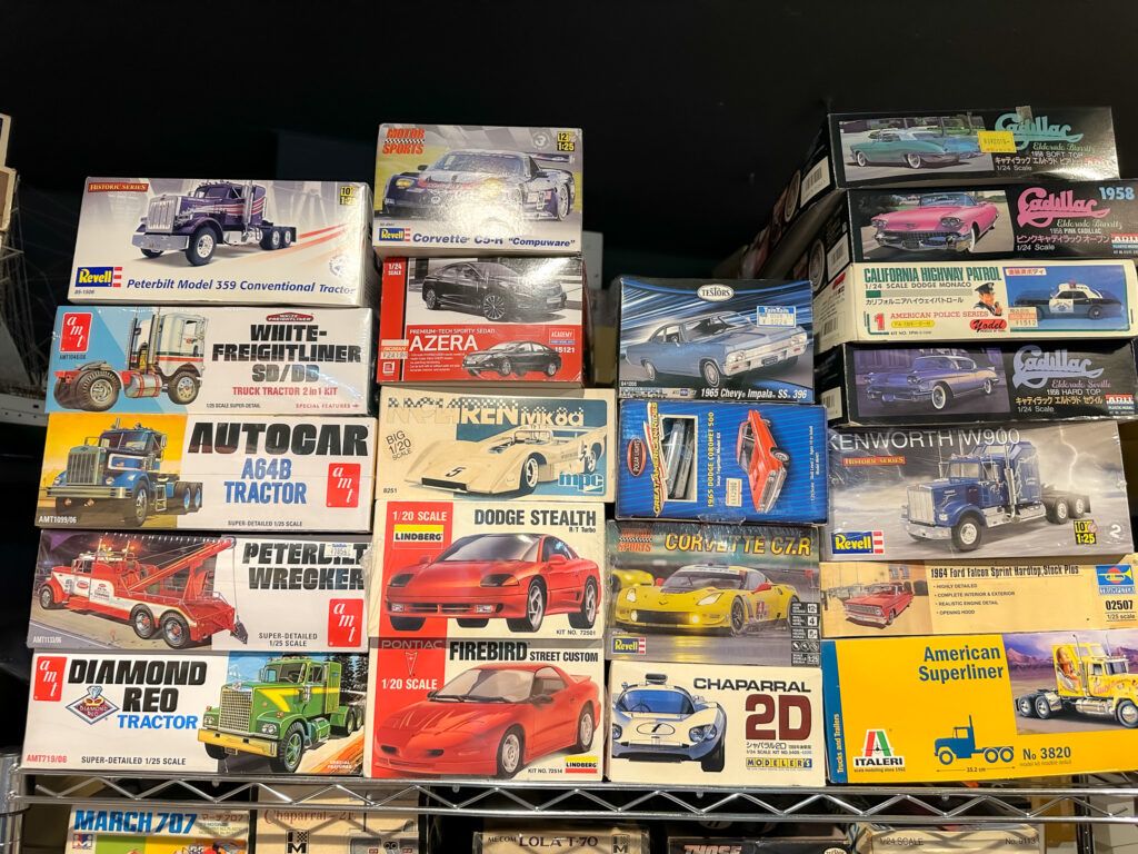 愛知県江南市へ、飛行機やカーモデルなど3500点を超えるプラモデルの