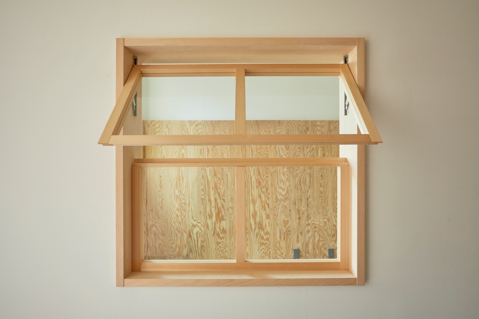 木製室内窓 780角 上部押し出しタイプ | DW-DR008-02-G164 | 室内窓