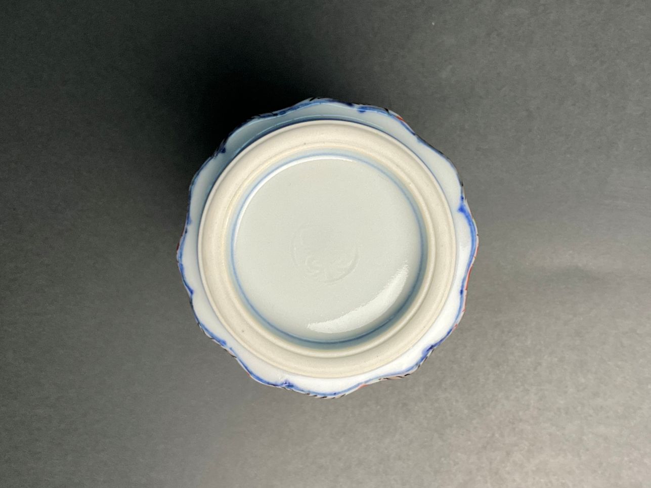 樂只苑 / 雲泉窯 黄彩雲龍鳳凰文湯呑（紫）