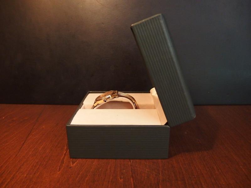 GUCCI アクセサリーケース(元時計陳列什器) GUCCI アクセサリーケース