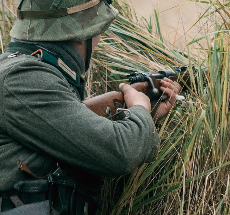 ナチス軍服・BWドイツ軍服・ミリタリーファッションの卸売り販売専門店