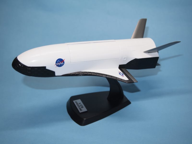 X-37B (スカイネット 1/50)