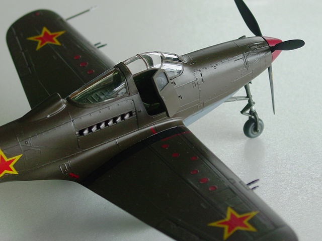 2017年8月号＞ 飛行機プラモデル製作＞ P-39 エアラコブラ (モノグラム