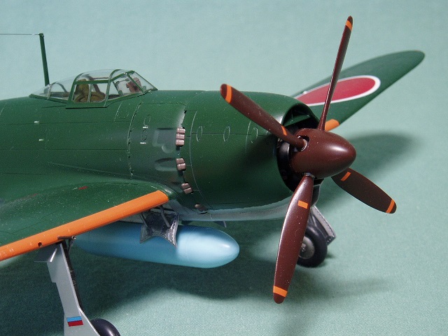 海軍十七試艦上戦闘機 「烈風」(ファインモールド 1/48)＞ 飛行機