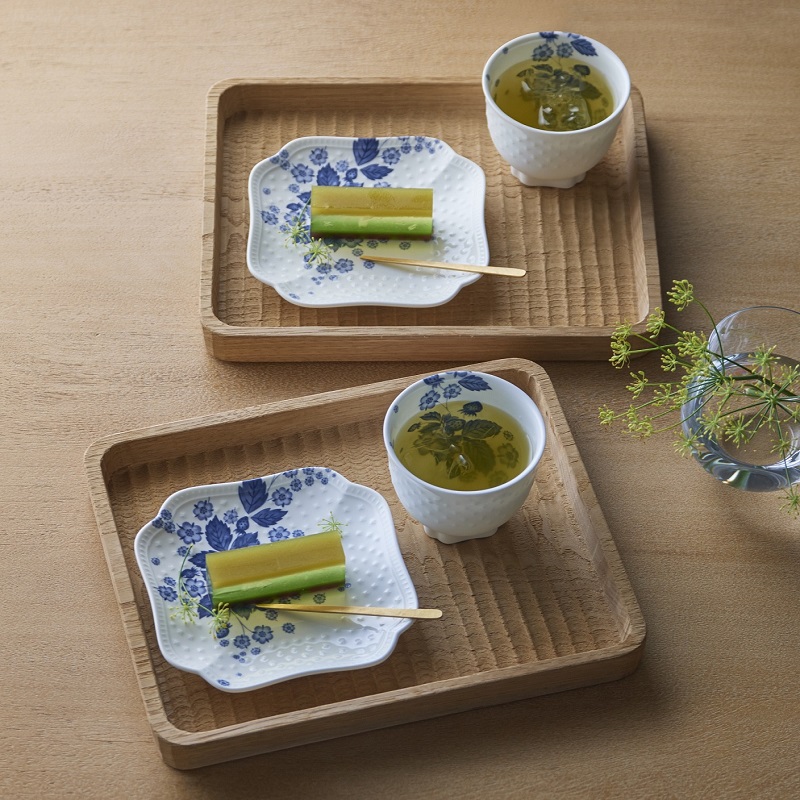 ストロベリー ブルーム インディゴ スモールプレート|WEDGWOOD公式