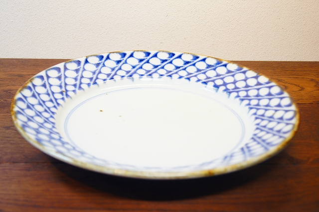 砥部焼 中田窯 8寸リム皿 （すずらん） | 内田屋通販