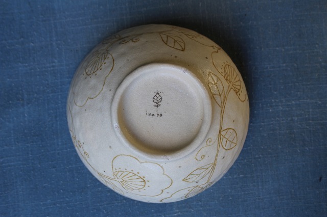 滋賀県信楽町で作陶されている信楽焼作家吉田千穂（穂屋工房）さんの丼