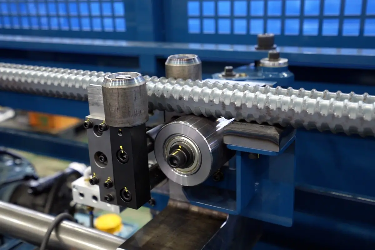 TOYO×津根精機コラボ製品｜超硬丸鋸切断機 TK－80GLT