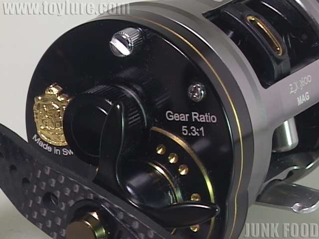 JUNK FOOD item: R-12598 モラム ZX3600 MAG