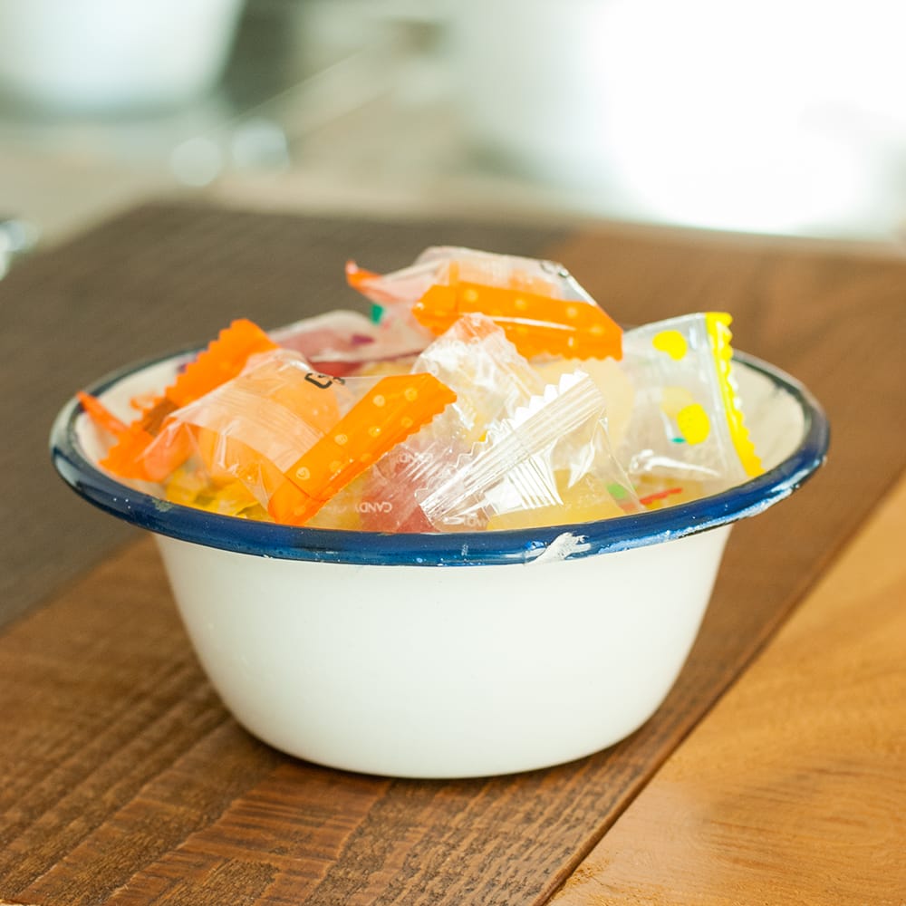 印度琺瑯 アンティーク調のホーロー 多目的ボウル - 外径14.7cm程度 の