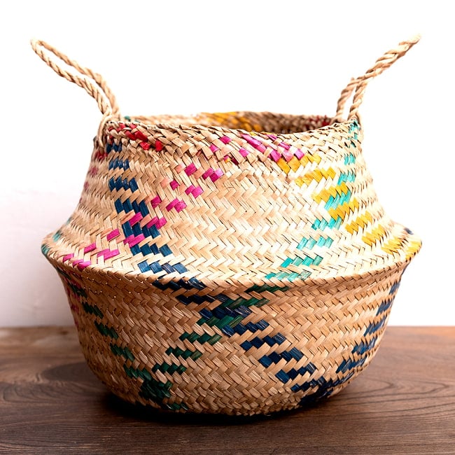 シルエットを変えられる ストロー素材の2WAYバスケット の通販