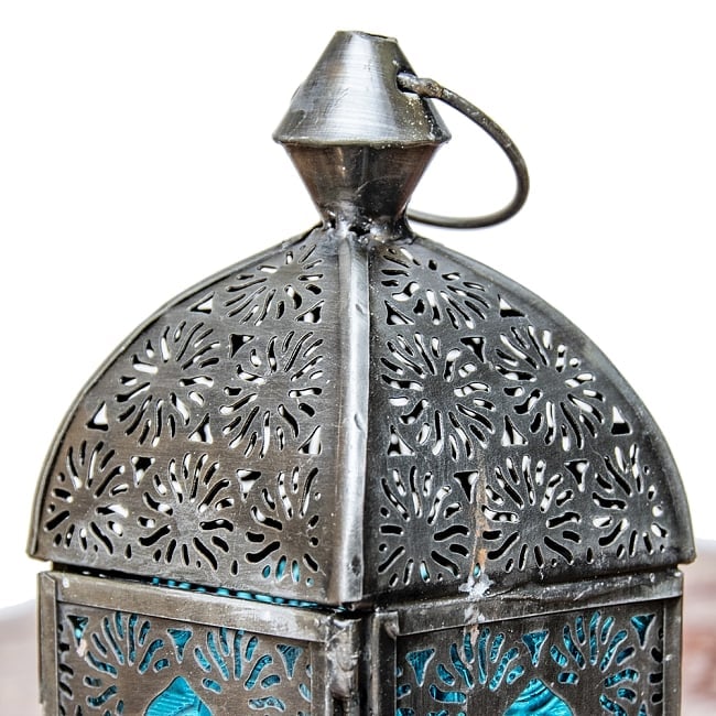 モロッコスタイルの透かし彫りキャンドルランタン〔ロウソク風LED